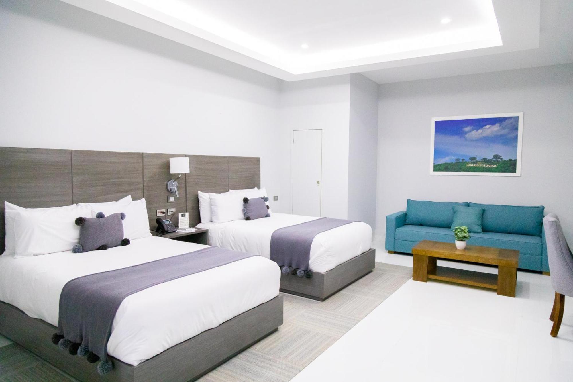 Jalostotitlan Hotel Gralta מראה חיצוני תמונה