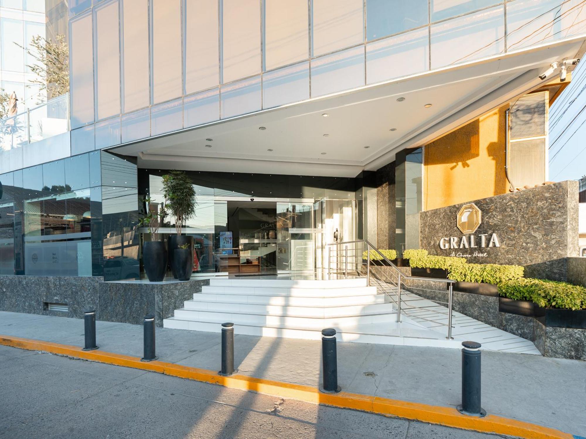 Jalostotitlan Hotel Gralta מראה חיצוני תמונה